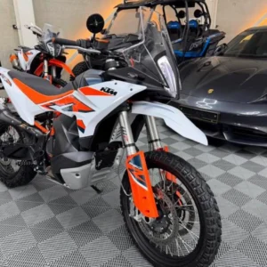 KTM ADVENTURE 890 R