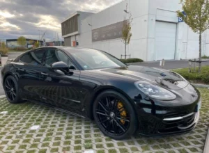 Porsche Panamera 4S