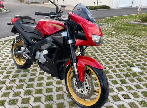Aprillia tuono125