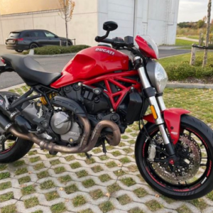 Ducati monster 821
