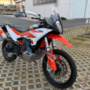 KTM ADVENTURE 890 R