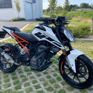 KTM DUKE 125