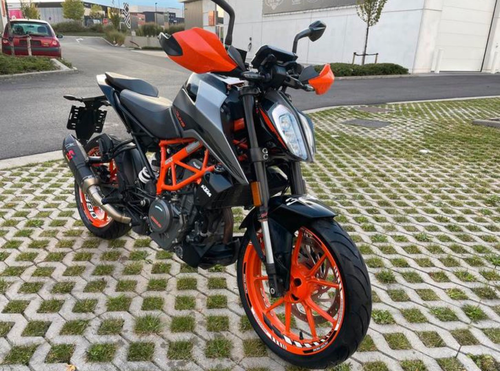 KTM Duke 390