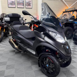 Piaggio MP3 500