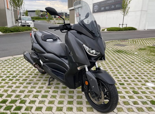 Yamaha Xmax 400