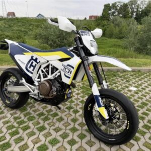 HUSQVARANA 701 SUPERMOTO