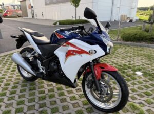 HONDA CBR 250