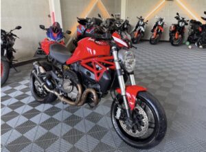 DUCATI MONSTER 821